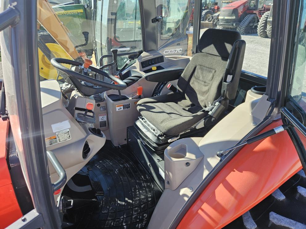 Image for 2019 Kubota M6060