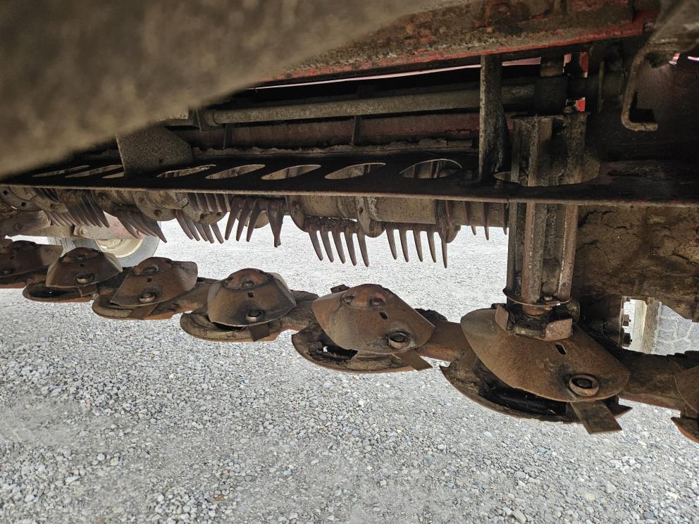 Image for 2014 New Holland H7550