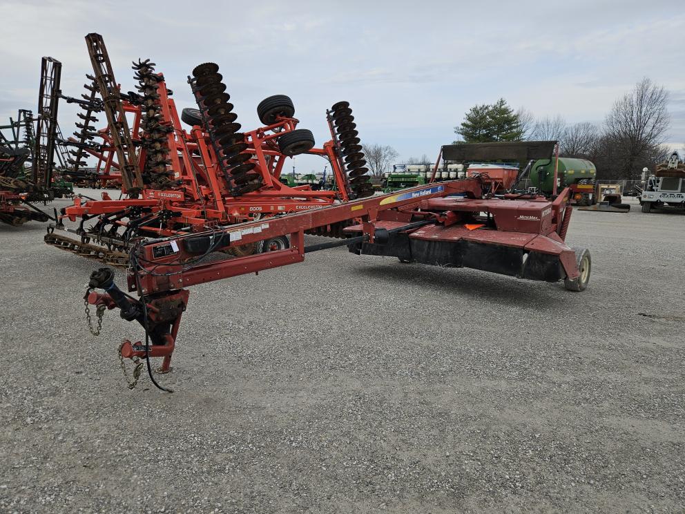 Image for 2014 New Holland H7550