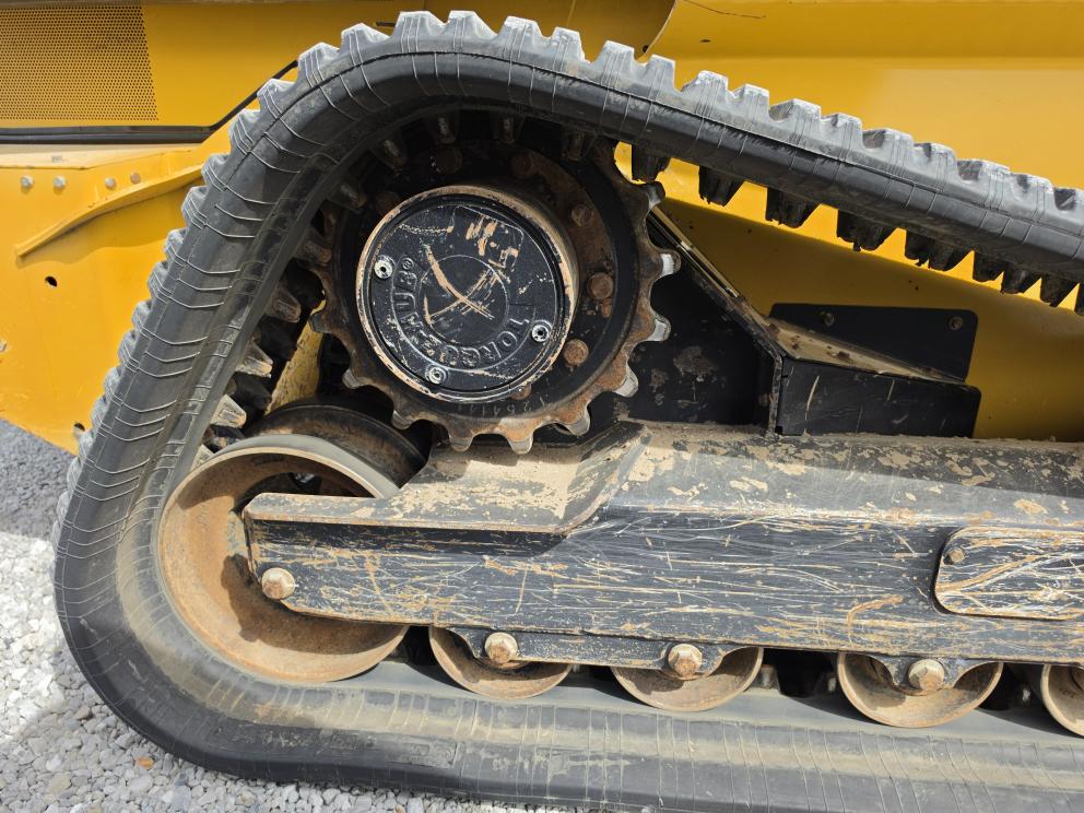 Image for 2018 John Deere 333G