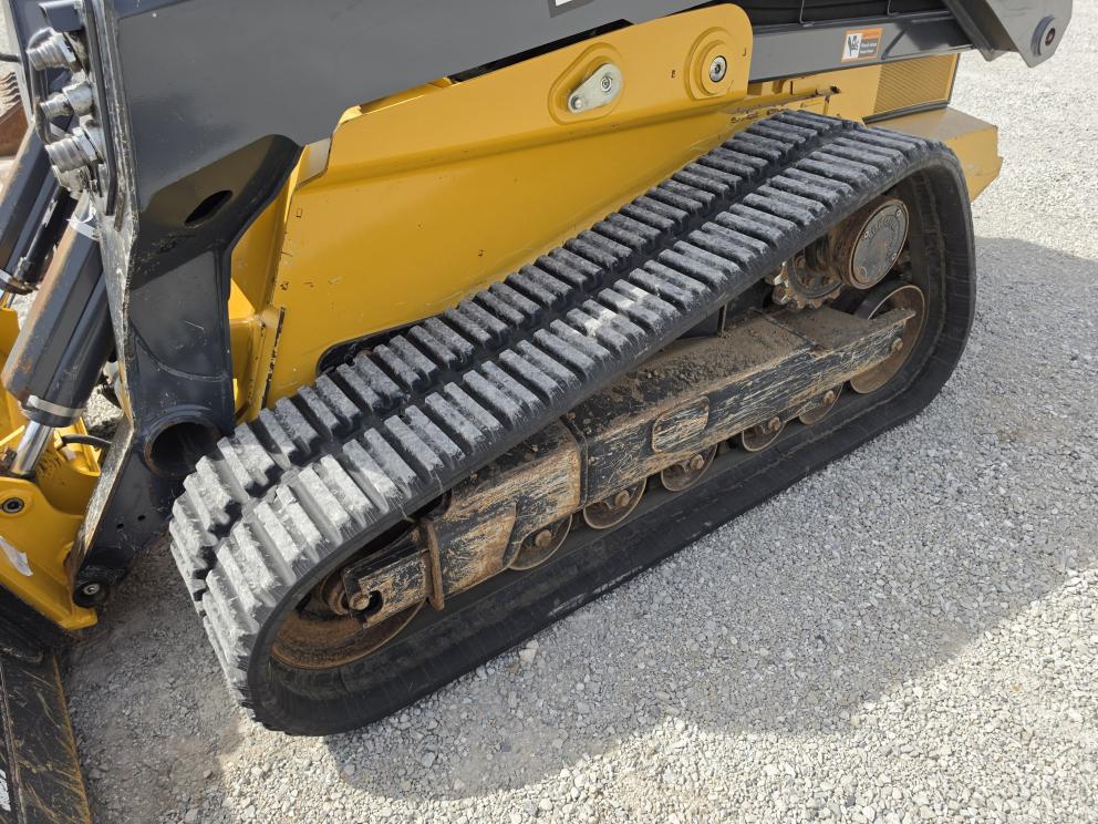 Image for 2018 John Deere 333G