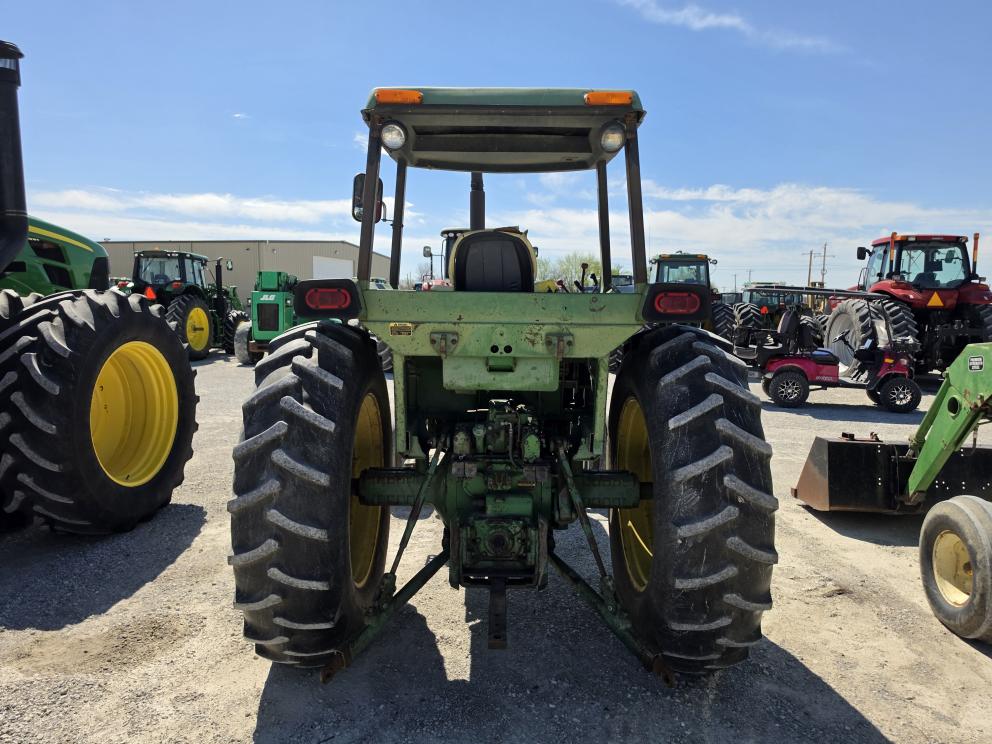 Image for 1977 John Deere 4430