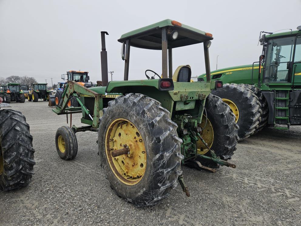 Image for 1977 John Deere 4430