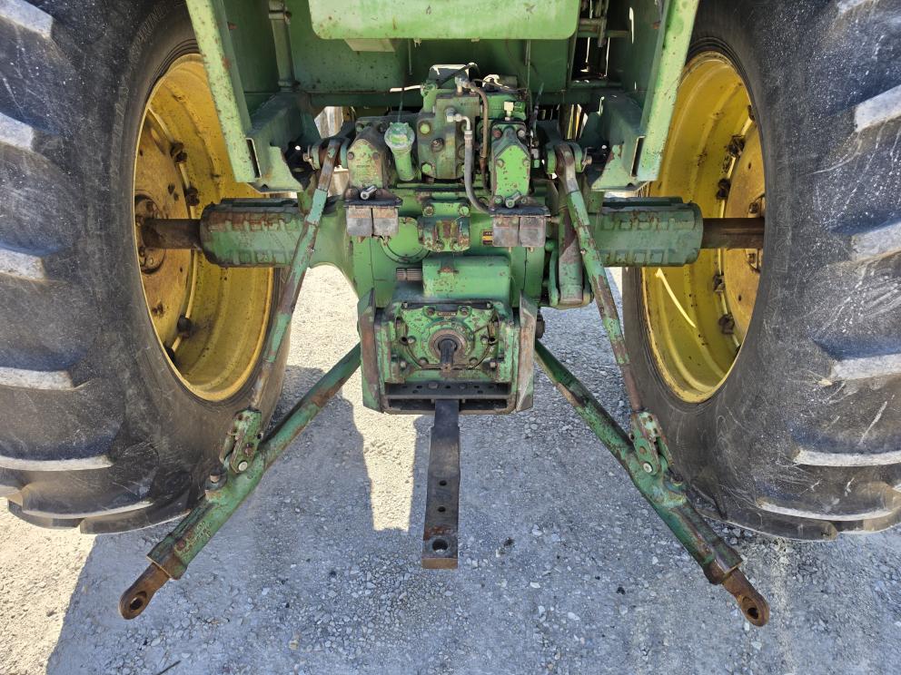 Image for 1977 John Deere 4430