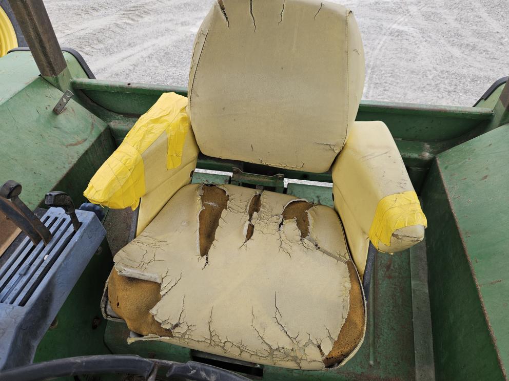 Image for 1977 John Deere 4430