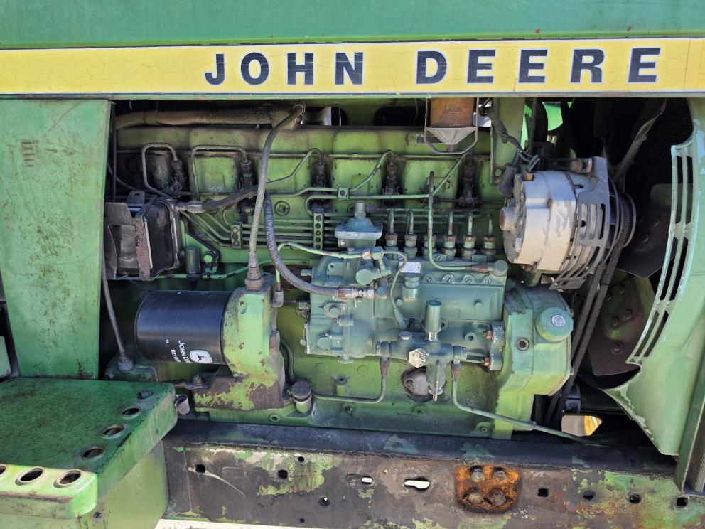 Image for 1977 John Deere 4430