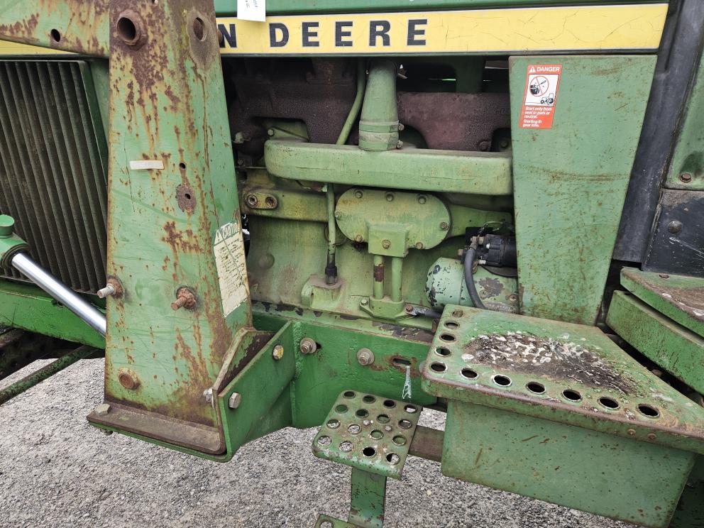 Image for 1977 John Deere 4430