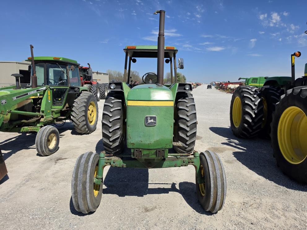 Image for 1977 John Deere 4430
