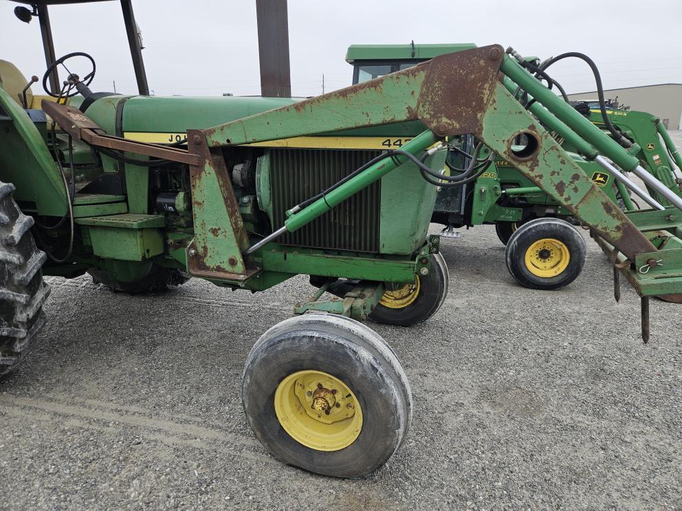 Image for 1977 John Deere 4430