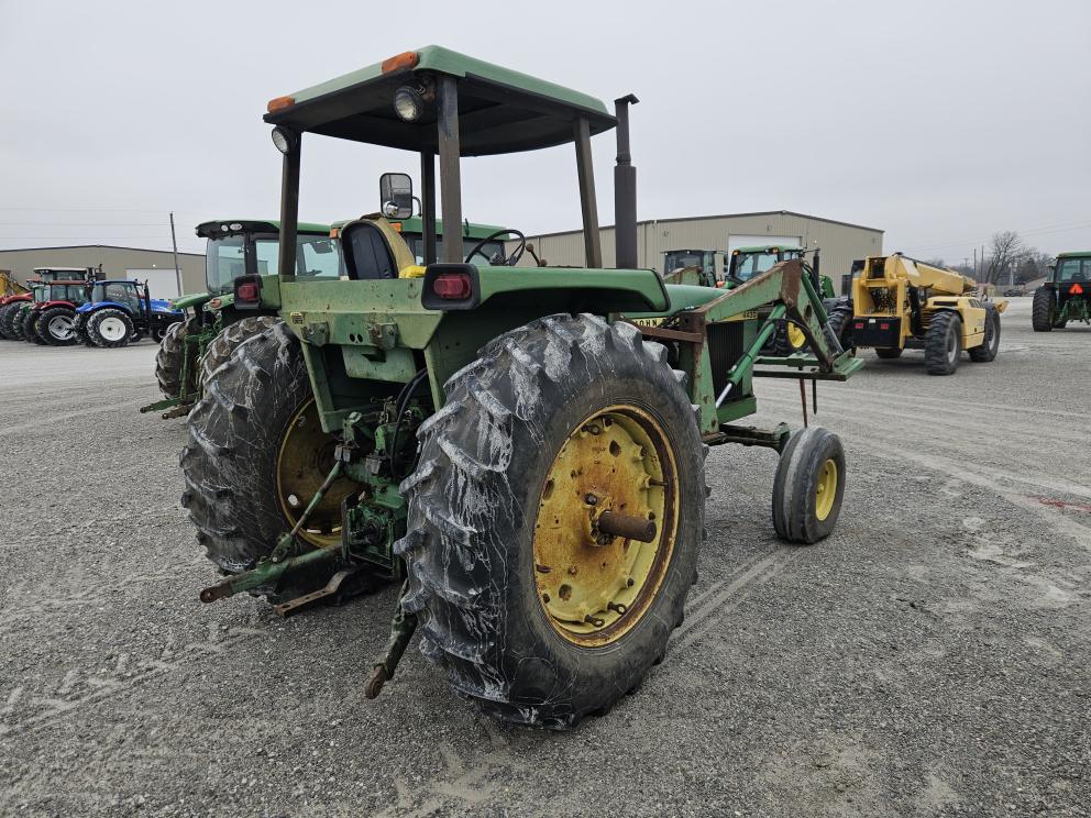 Image for 1977 John Deere 4430