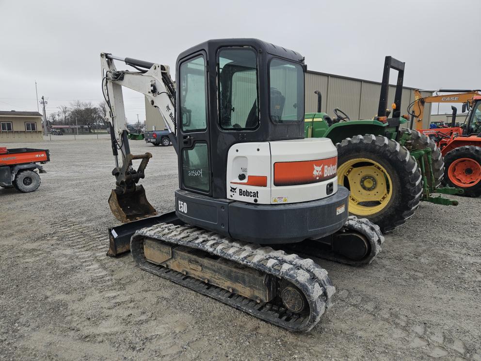 Image for 2013 Bobcat E50