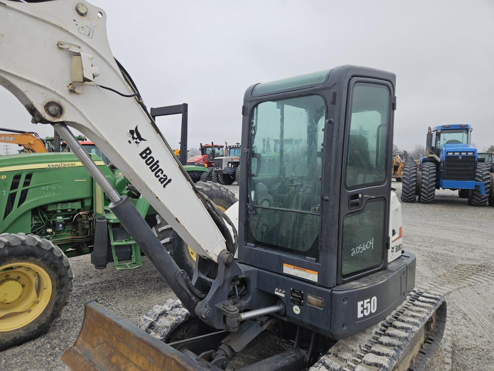 Image for 2013 Bobcat E50