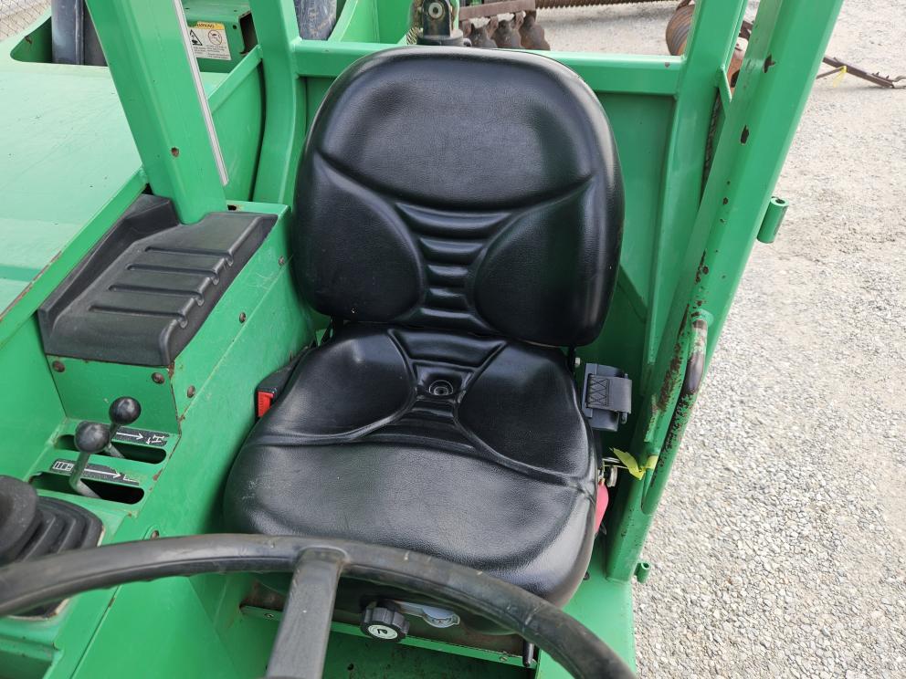 Image for 2016 JLG 8042