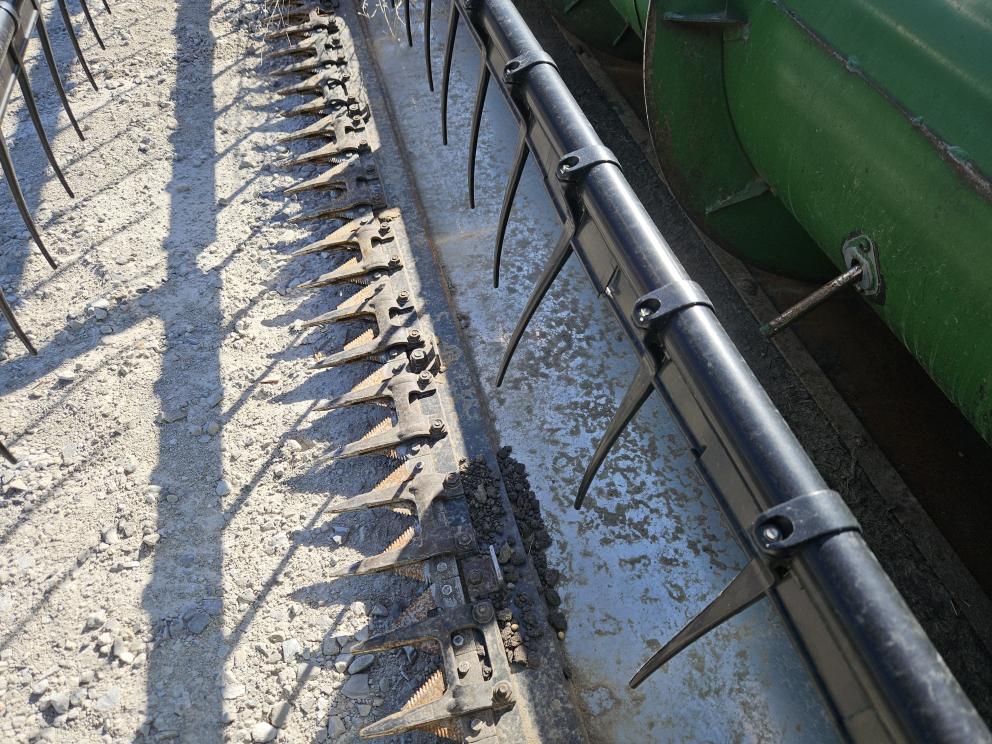 Image for 2002 John Deere 925F