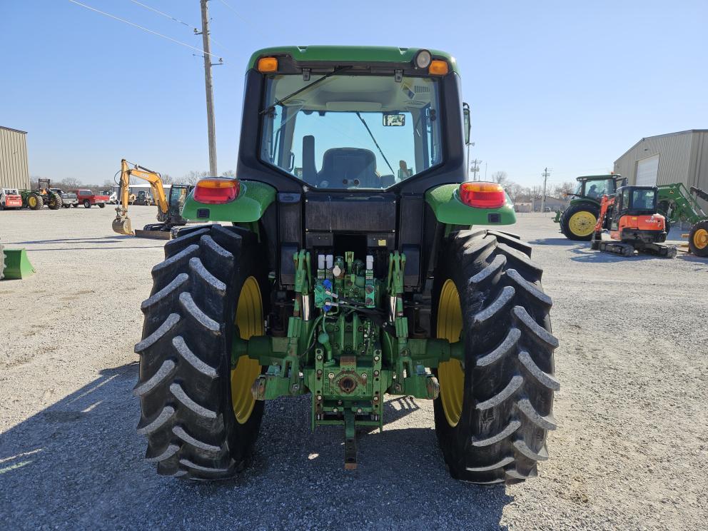 Image for 2014 John Deere 6140M