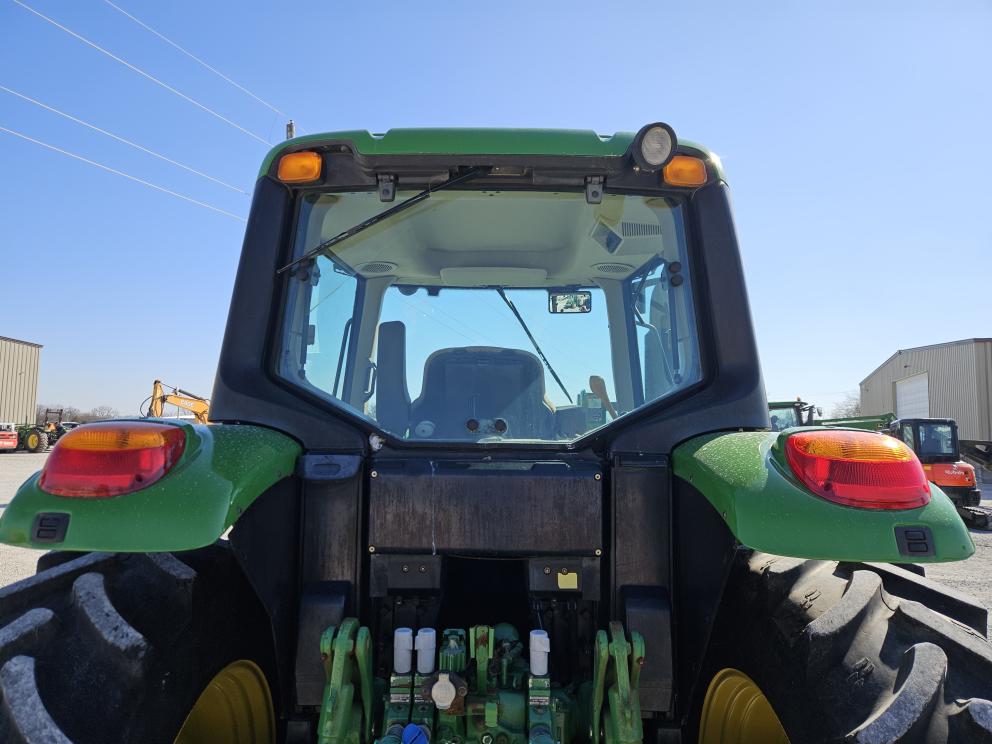 Image for 2014 John Deere 6140M