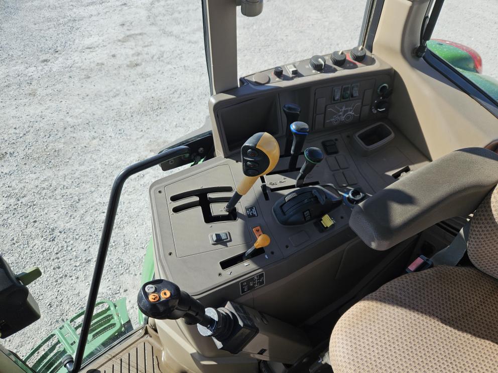 Image for 2014 John Deere 6140M