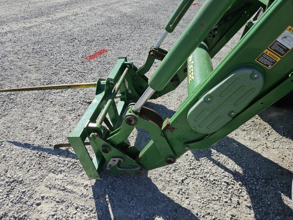 Image for 2014 John Deere 6140M