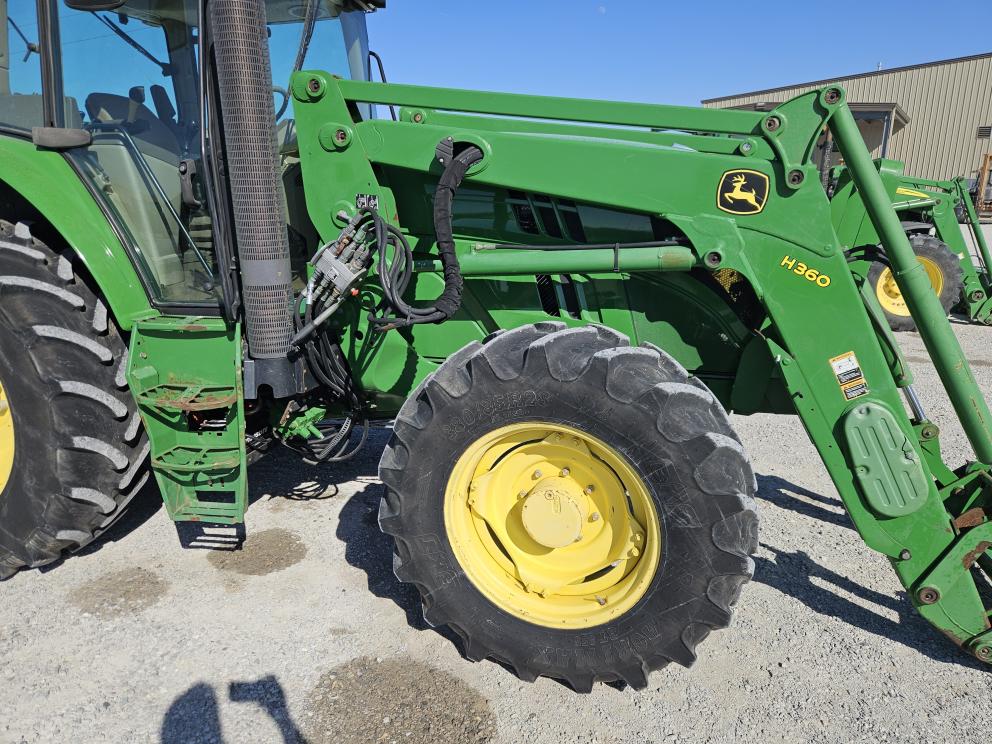 Image for 2014 John Deere 6140M