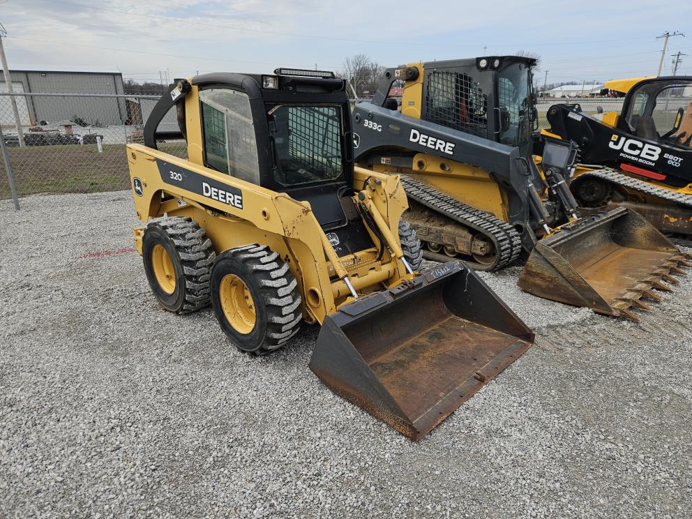 Image for 2006 John Deere 320