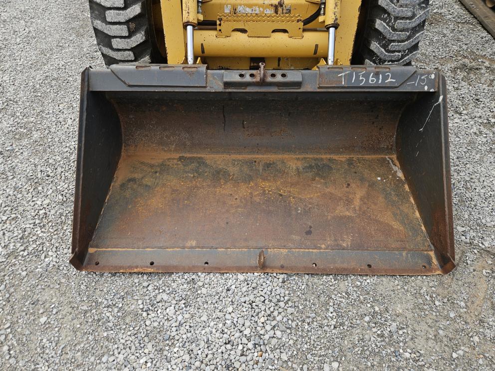 Image for 2006 John Deere 320