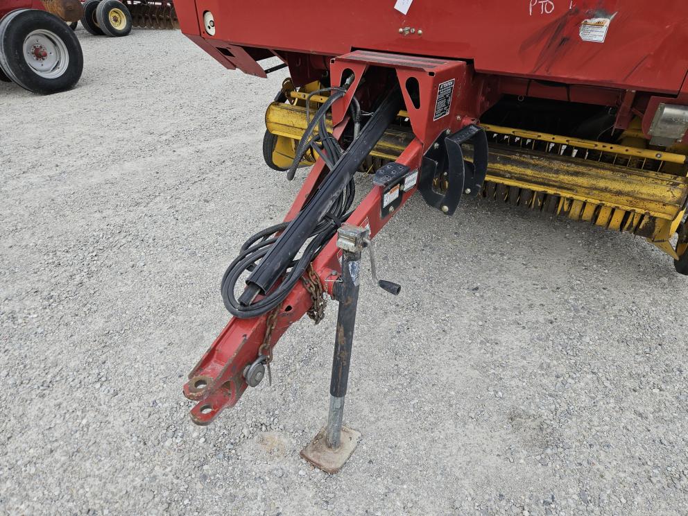 Image for 2008 New Holland BR7090