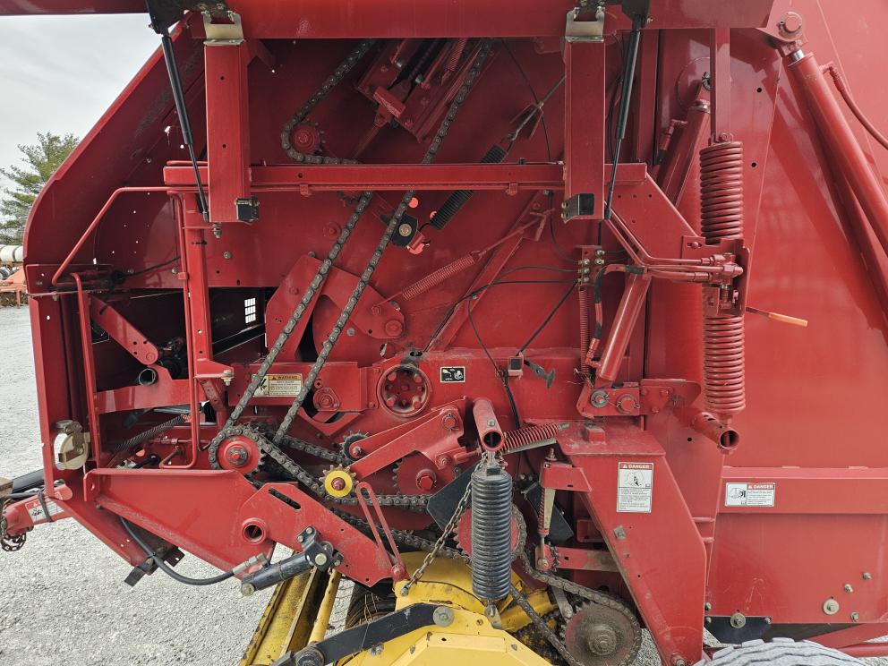 Image for 2008 New Holland BR7090