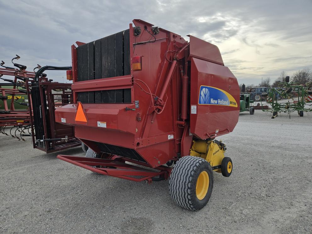 Image for 2008 New Holland BR7090