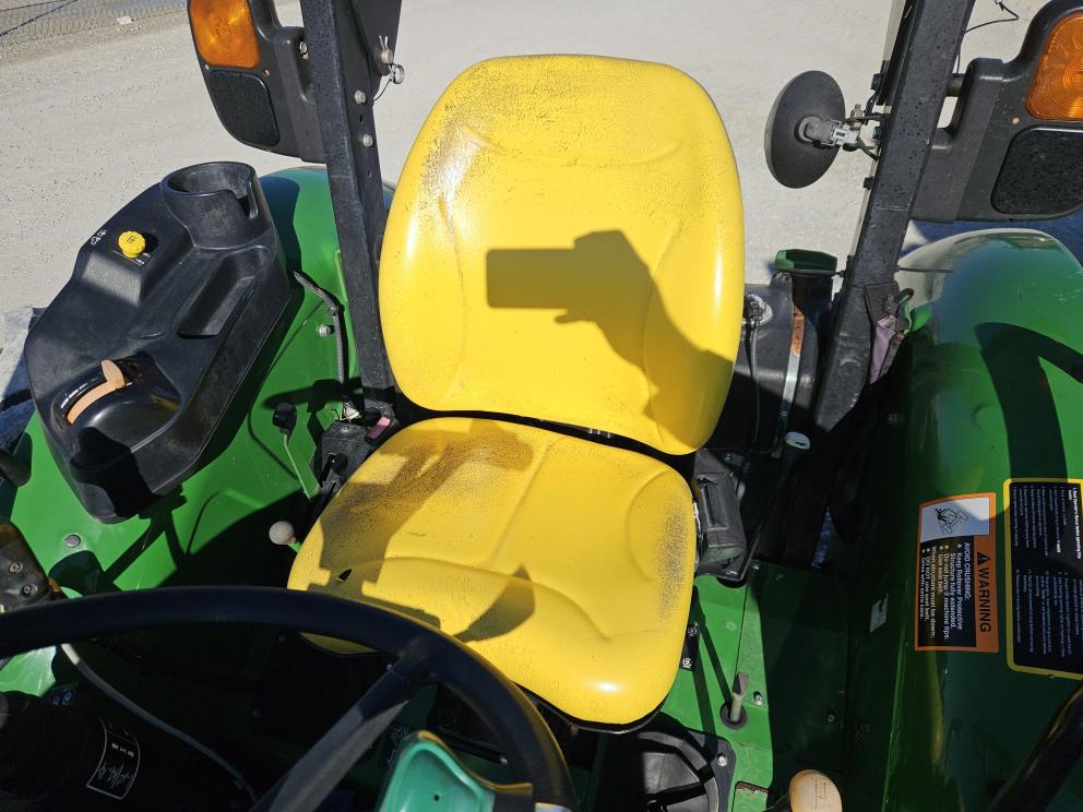 Image for 2018 John Deere 5075E