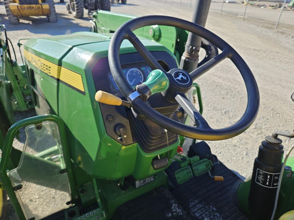 Image for 2018 John Deere 5075E