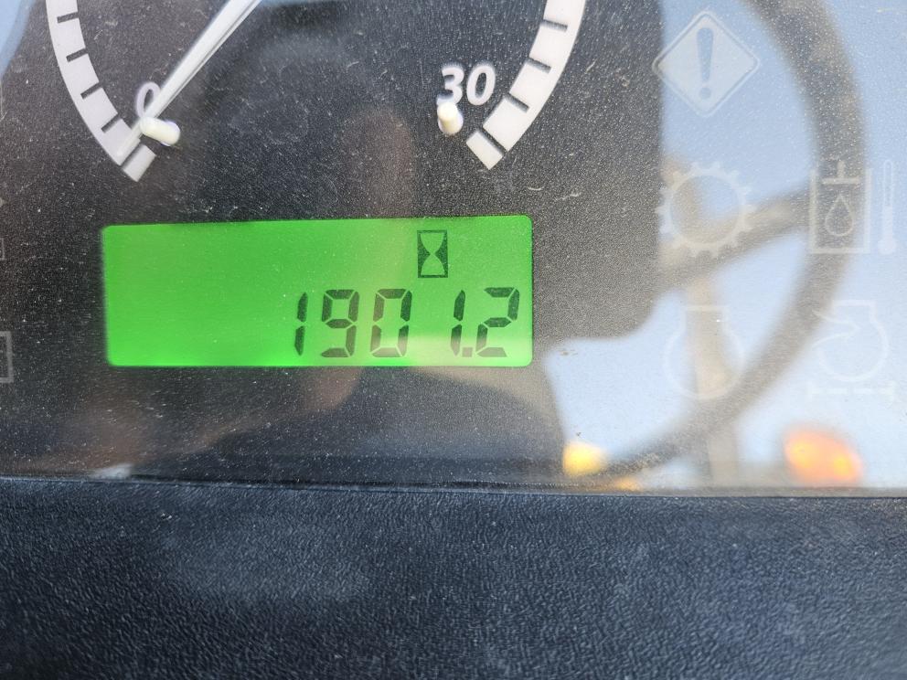 Image for 2018 John Deere 5075E