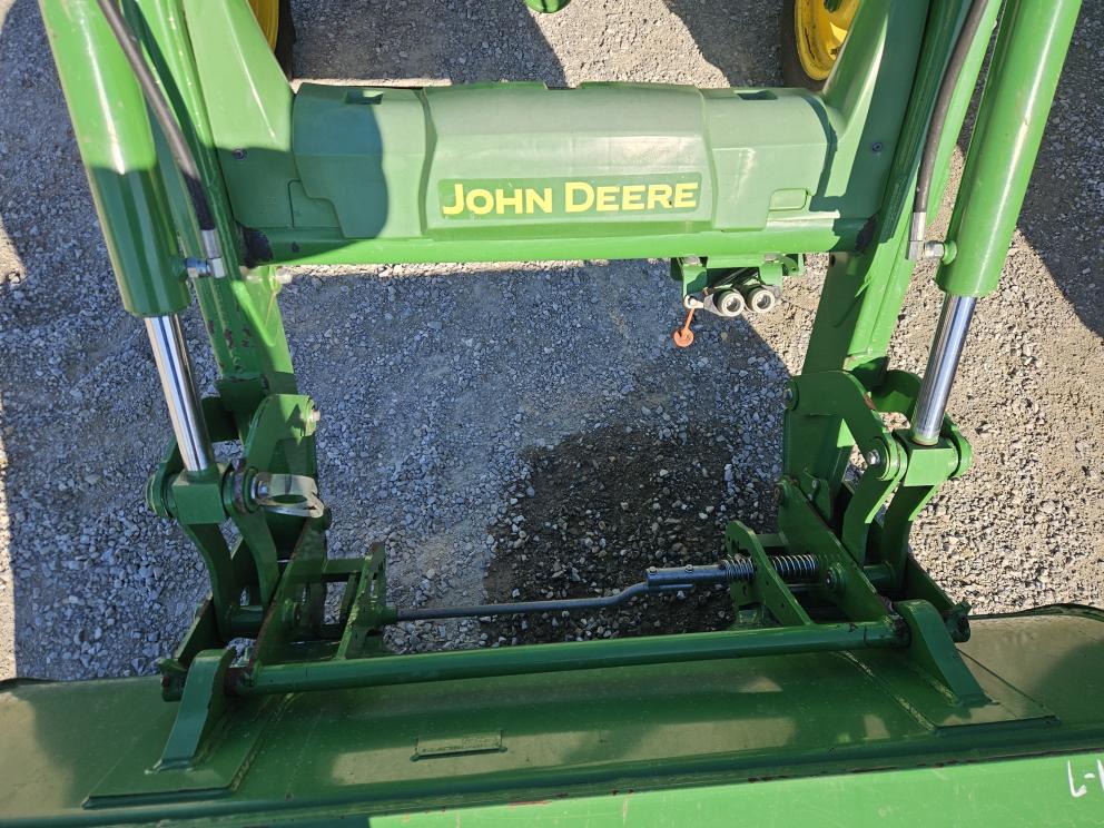 Image for 2018 John Deere 5075E