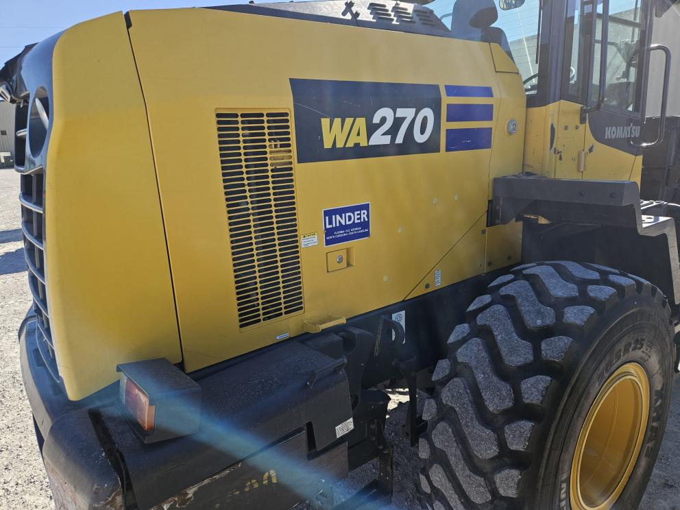 Image for 2022 Komatsu WA270-8