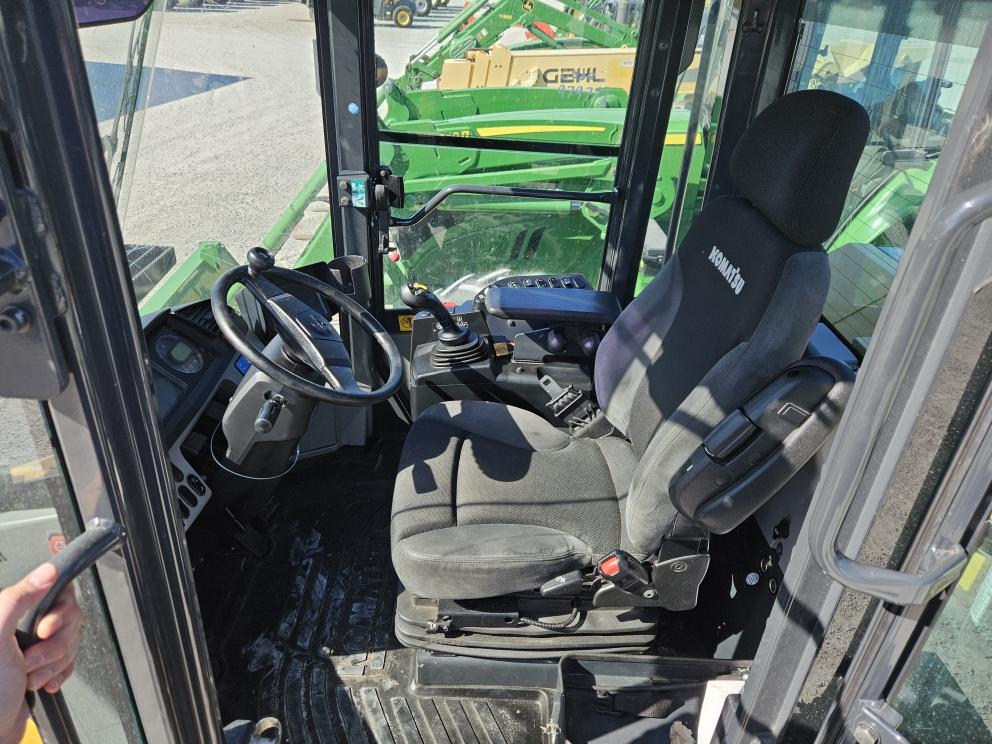 Image for 2022 Komatsu WA270-8