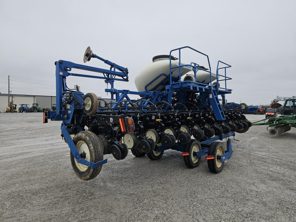 Image for 2011 Kinze 3600