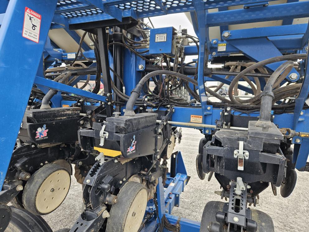 Image for 2011 Kinze 3600