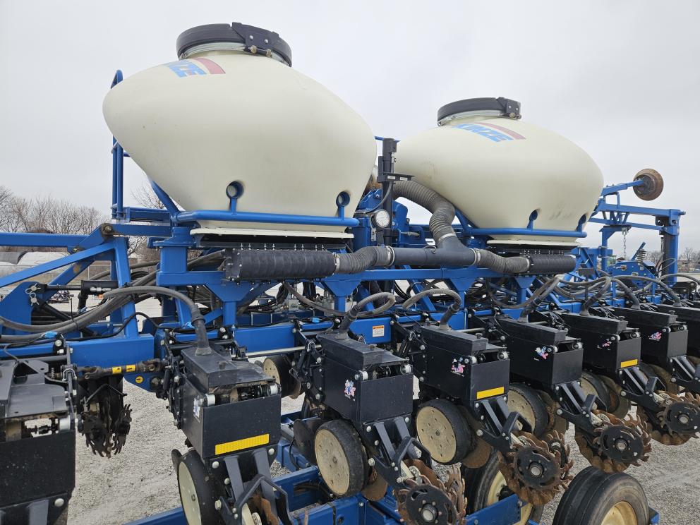Image for 2011 Kinze 3600