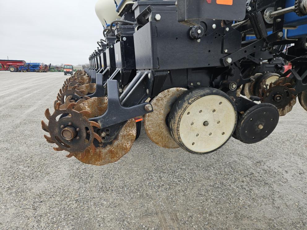 Image for 2011 Kinze 3600