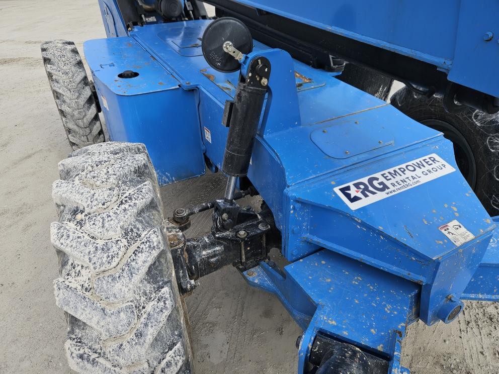 Image for 2012 Genie GTH1056