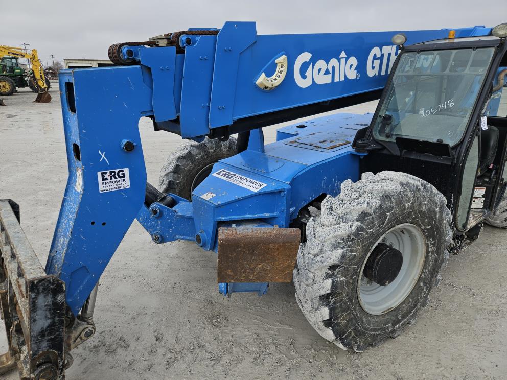Image for 2012 Genie GTH1056