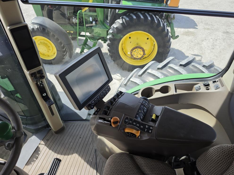 Image for 2014 John Deere 8345R