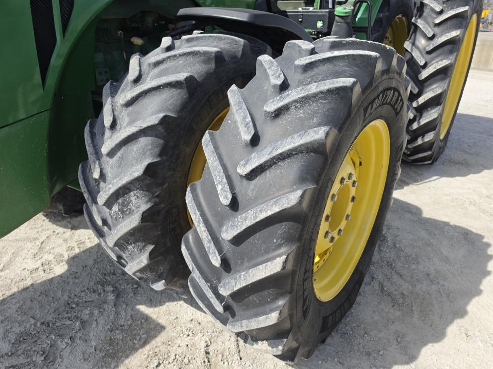 Image for 2014 John Deere 8345R