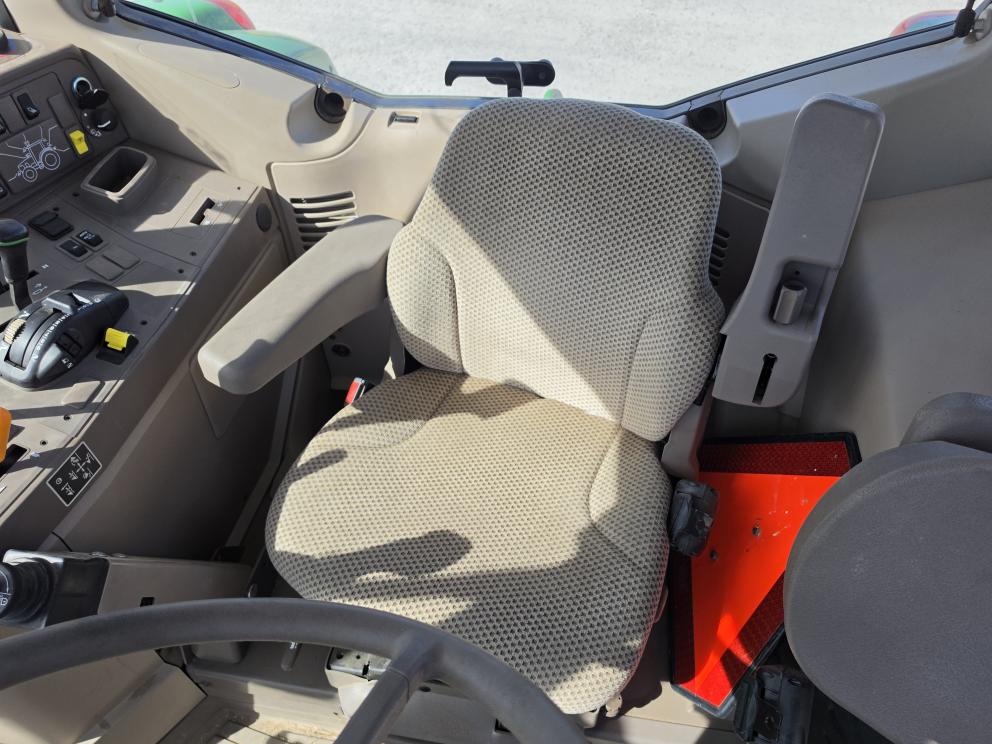 Image for 2019 John Deere 6130M