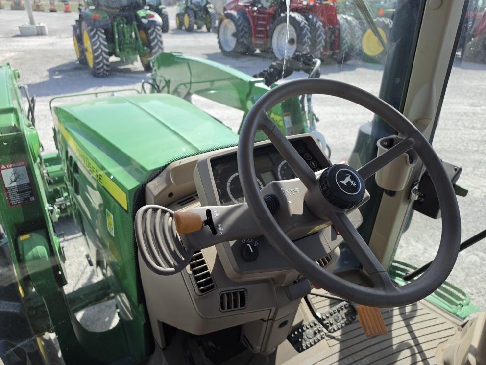 Image for 2019 John Deere 6130M