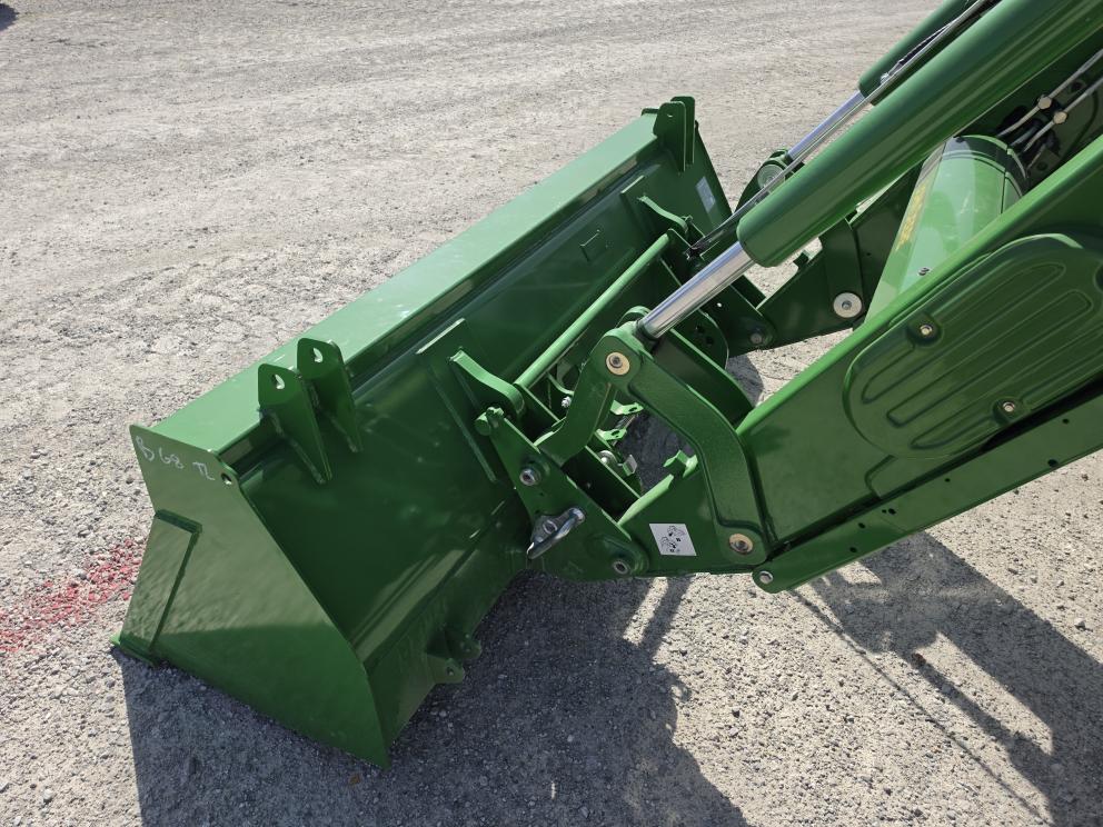 Image for 2019 John Deere 6130M