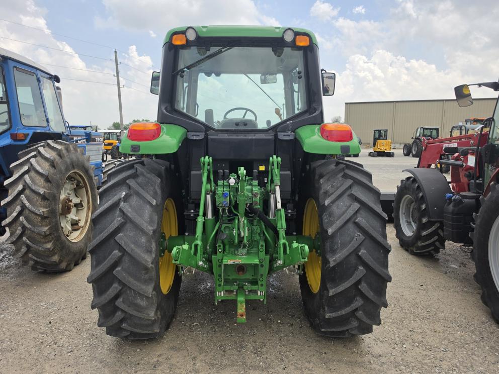 Image for 2019 John Deere 6130M