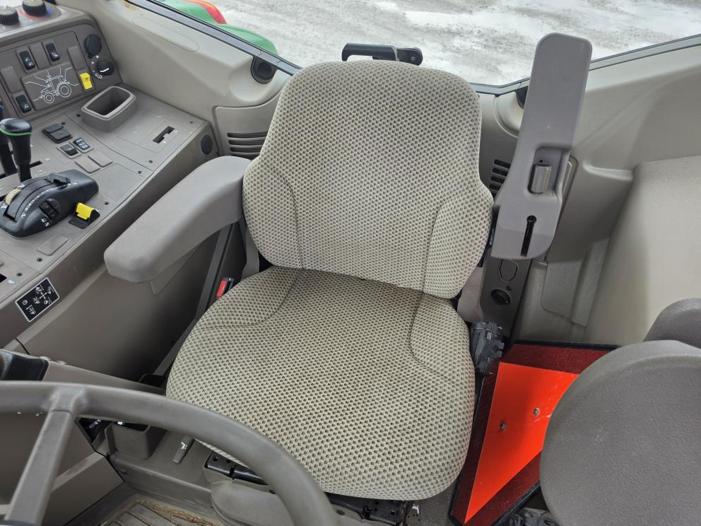 Image for 2019 John Deere 6130M