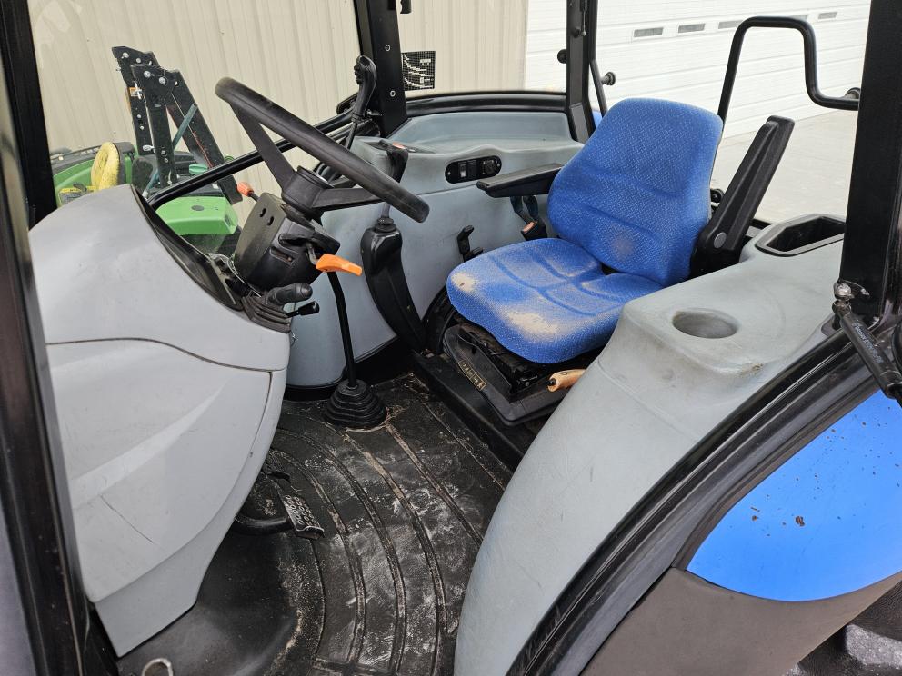 Image for 2013 New Holland TS6.120