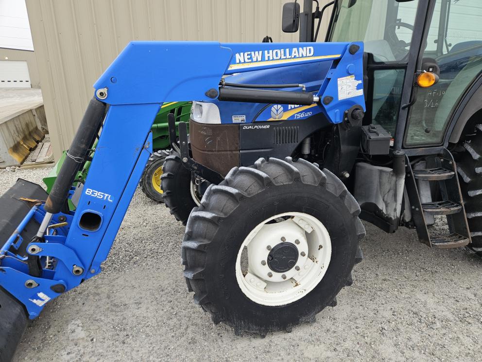 Image for 2013 New Holland TS6.120