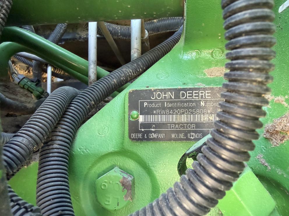 Image for 2004 John Deere 8420